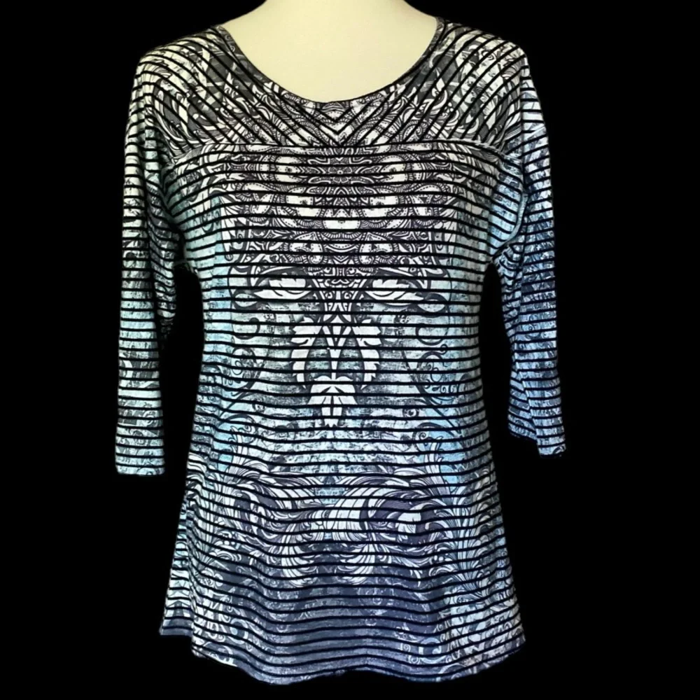 🦚HOST PICK🦚 Westbound Striped Knit Top - Picture 3 of 11